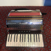 Beltuna - Tyrolean III 72 - Piano Accordion  Second Hand